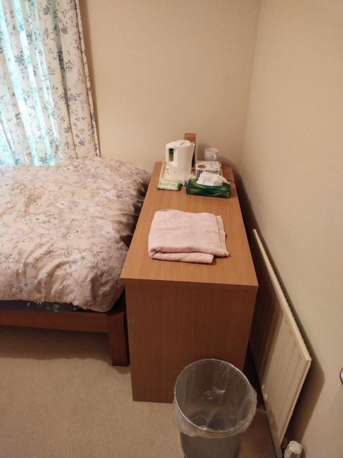 Crescent Apartments Homestay コーク エクステリア 写真