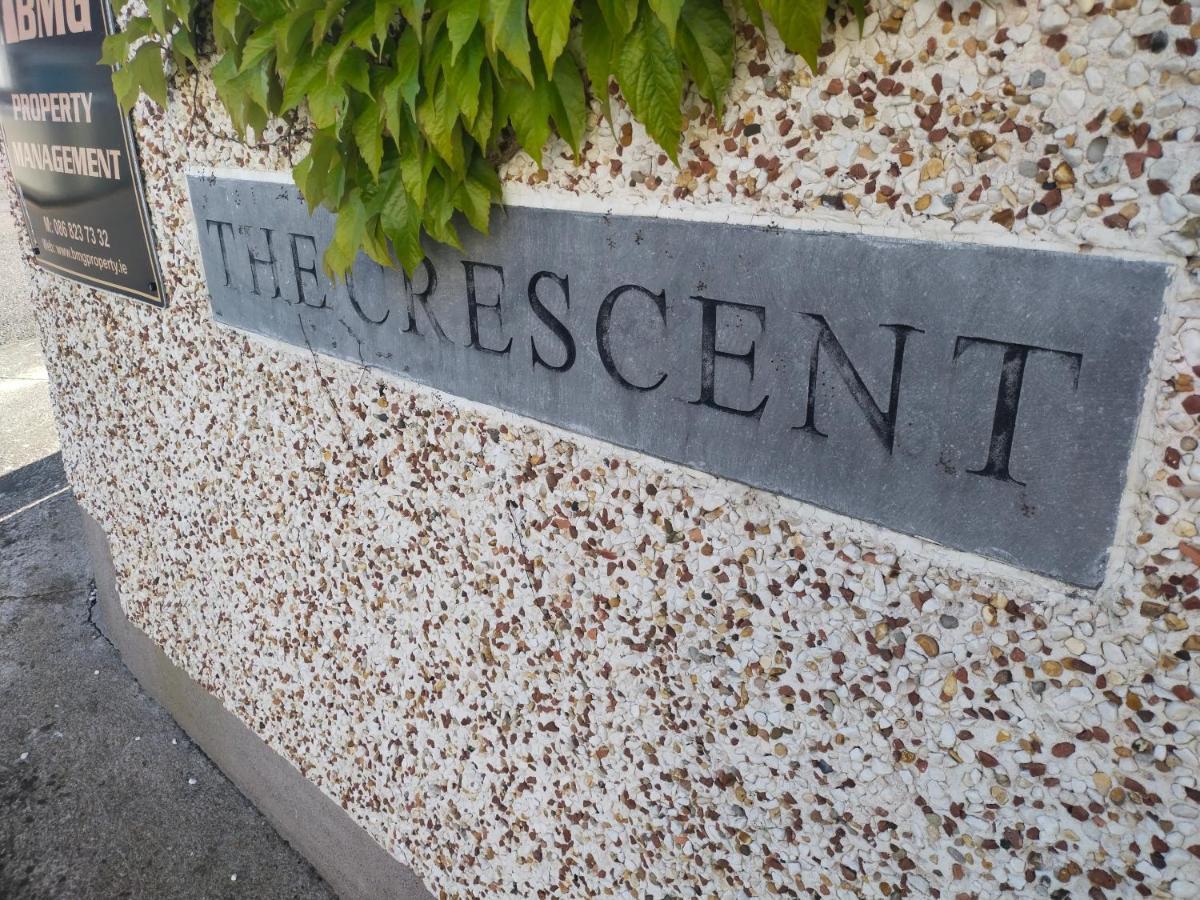 Crescent Apartments Homestay コーク エクステリア 写真